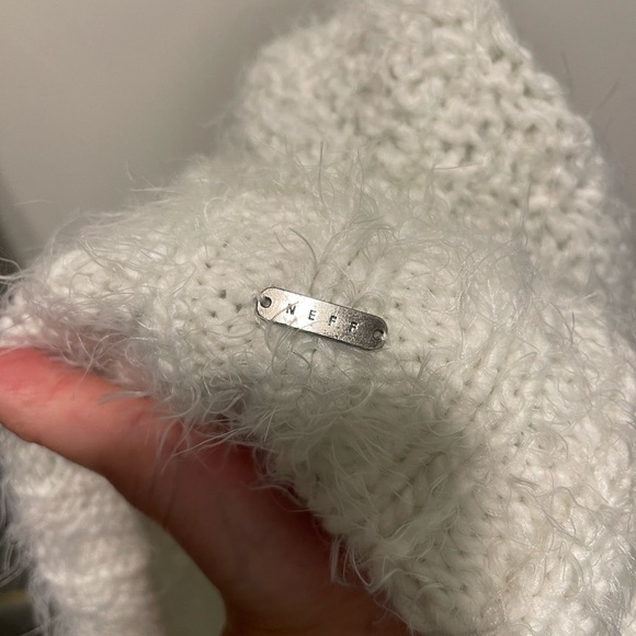 Neff Infinity Scarf (WHITE!) - Picture 3 of 3